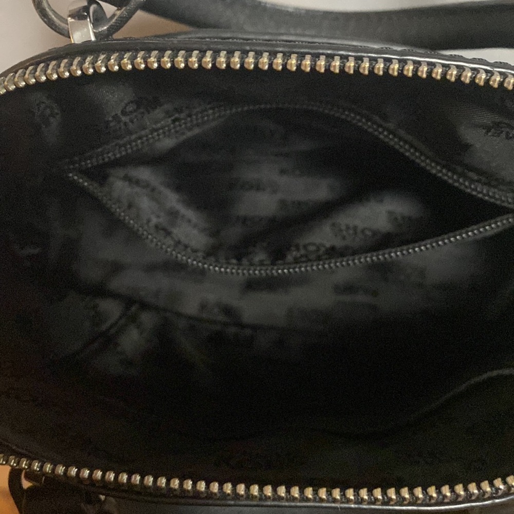 Michael Kors Crossbody - Picture 5 of 6